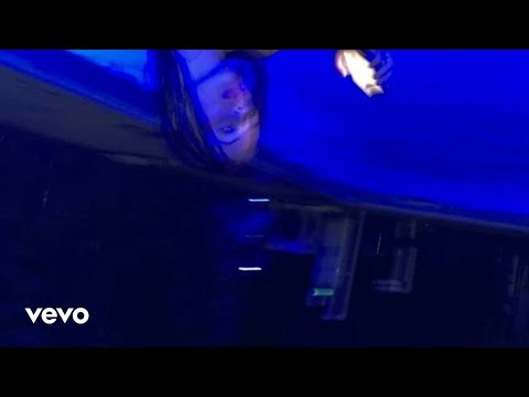 Dezzyn - Auto - Estima