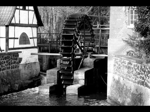 Hanns Eisler singt die Ballade vom Wasserrad