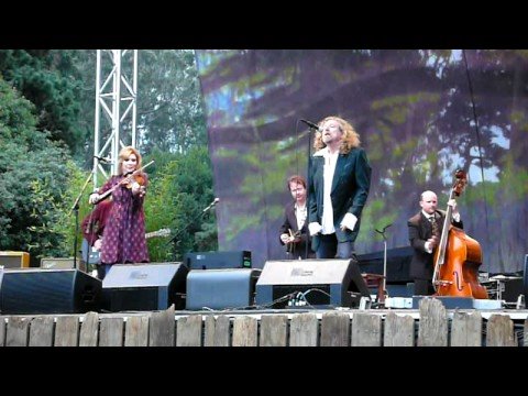 Robert Plant & Alison Krauss with T-Bone Burnett