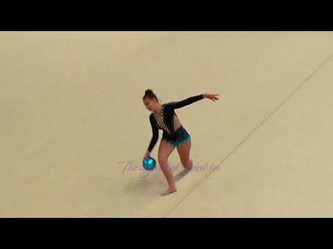 Amelle Bouabane ballon (Nat A 16-17ans) - 2018 Région indiv Serris