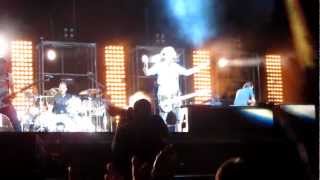 Ligabue - A.A.A. QUALCUNO CERCASI - live @ Piazza Del Plebiscito