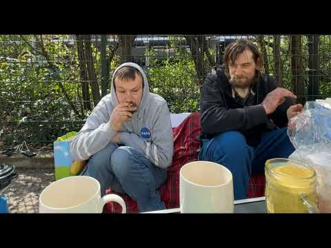 Tomek Irokez i Patryk Wielkanocne Grilowanie na ekranie cz 4