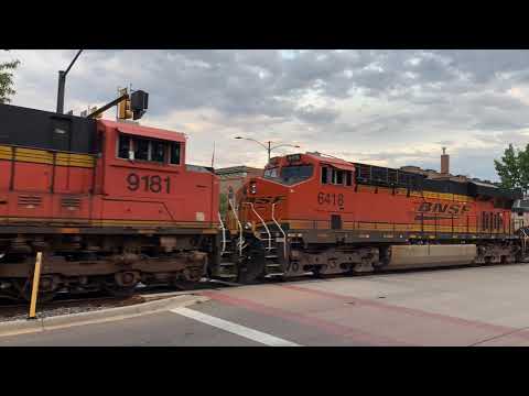 Extreme Street Running by a BNSF Coal Train With 8 Locos = 34,000 HP in Ft. Collins, CO