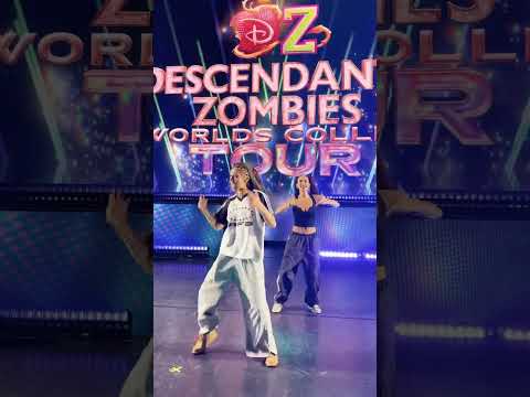 that'd be so hard tho😭 #maliabaker #kyliecantrall #worldscollide #fyp #viral #makemefamous