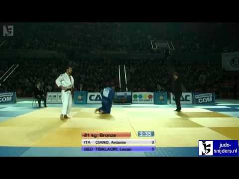 Antonio Ciano (ITA) - Levan Stiklauri (GEO) [-81kg] bronze