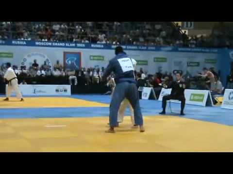 JUDO 2009 Grand Slam Moscow: Ramadan Darwish (EGY) - Hee-Tae Hwang (KOR)