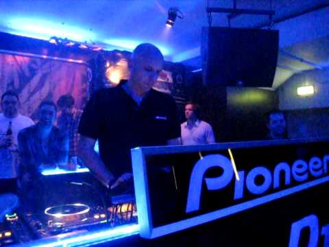 MARKUS GARDEWEG @ PIONEER DJ NIGHT 2011 / NACHTRESIDENZ Düsseldorf