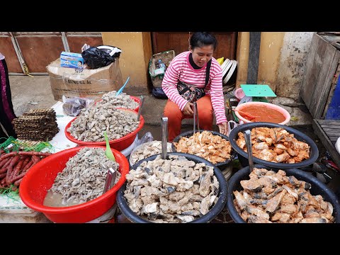 Countryside Market Food Tour, Oudong Market Morning Scenes During Phchum Ben Days - Part 1