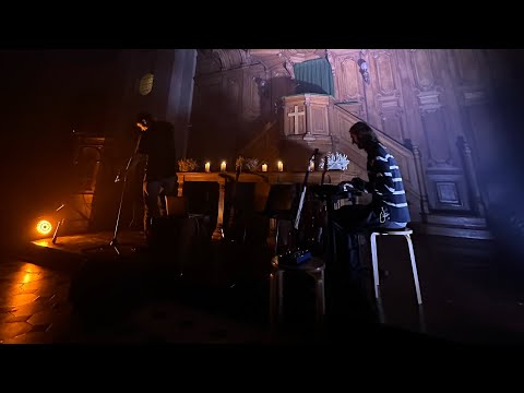 rogergoon + Camille Keller performance live au Temple de Pentemont, Paris