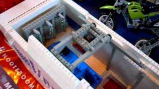 preview picture of video 'Convoi exceptionnel Mammoet en lego, nooteboom mega windmill transporter'