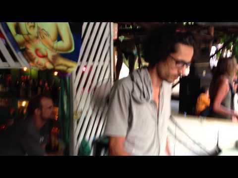 David Chong - Guy's Bar 2012 - Thaïland