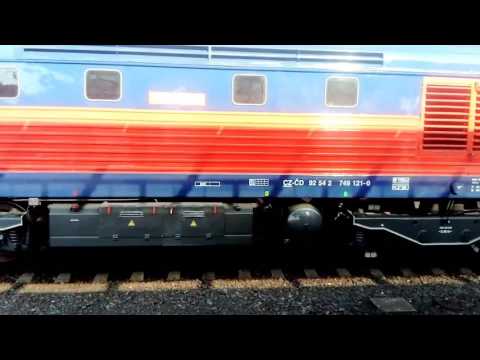 Menší koncert od 749 121