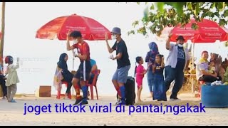 Download lagu Joget tiktok viral kiri kanan di depan umum di pantai,ngakak mp3