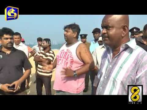 Dehiwala beach - Live at 8 News