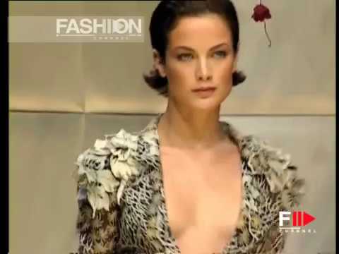VALENTINO SS 1997 Paris 5 of 6 haute couture woman by Fashion Channel