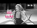 Ria Valk: onvervalste rockchick met unieke podiumprésence | Muzieklegendes