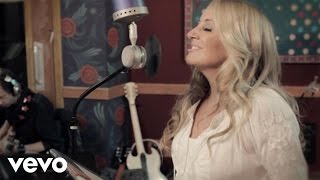 Lee Ann Womack - Send It On Down