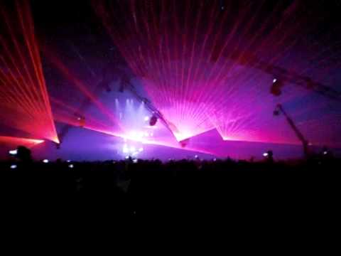 Tyas & Patterson playing Miss You @ Trance Energy 2010