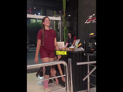 She Outsmarted the Gym Scanner 😳