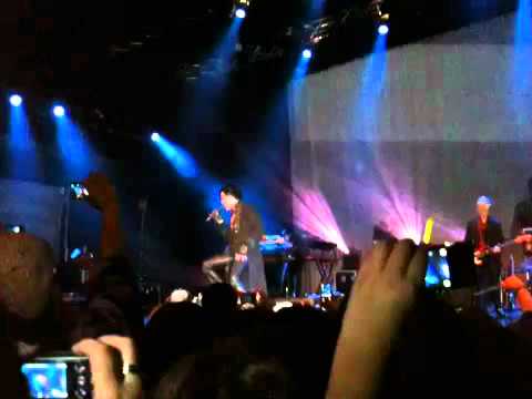 Adam Lambert live in Stuttgart - Whataya want from me