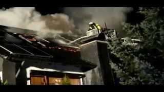 preview picture of video 'Feuer in Northeim: Haus brannte Am Sultmer - 250.000 Euro Schaden'
