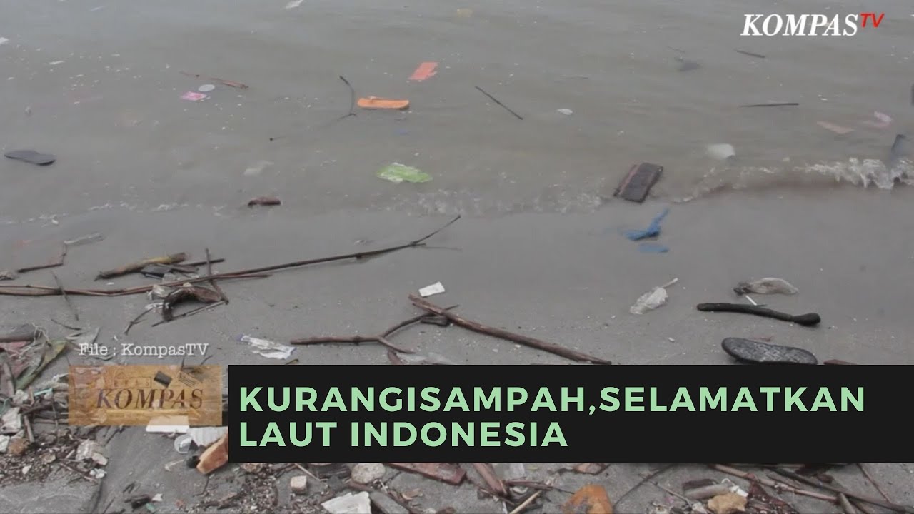 Kurangi Sampah, Selamatkan Laut Indonesia - Terbenam di Lautan Sampah - BERKAS KOMPAS (3)