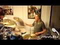 Nicko Mcbrain opettaa poikia soittamaan maidenia.