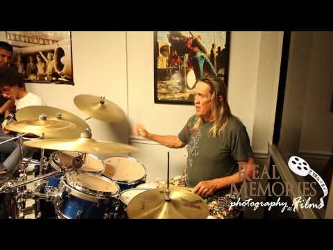 Nicko Mcbrain At The School Of Rock PT-03