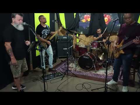 Tie Mother down - Banda Colina Rock - cover do Queen