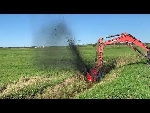 Ditch Doctor Excavator Attachment DD15 wet Kubota 5t real time 41sec