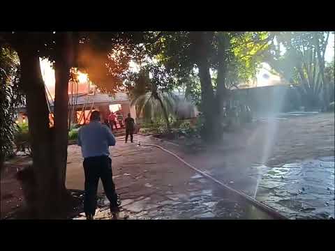 Incendio de una casa en la avenida San Martín: no hubo víctimas | Misiones Cuatro