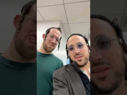 Lipa Schmeltzer With One of His Daily Spotify Listeners | ליפא שמלצר