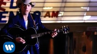 Dwight Yoakam - Try Not To Look So Pretty (Video)