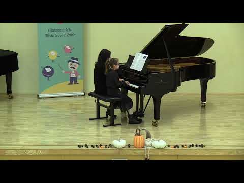 Koncert iz šole: Ava Kores, klavir 1.r, prir. Nemška: Mali zajček - prir. I. Pucihar.