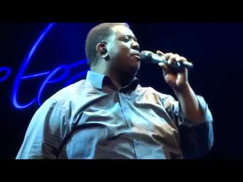 Péricles - No Céu da Paixão / I Belive I Can Fly ♫ (Ao Vivo Citibank Hall SP) - HD