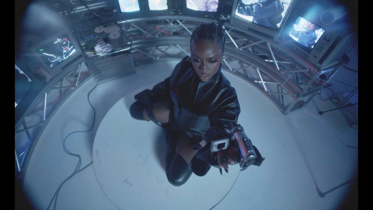 Justine Skye – ”Intruded”