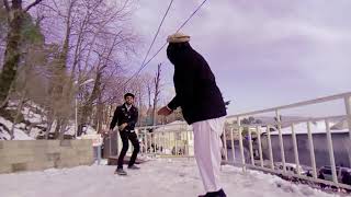 preview picture of video 'Murree Pakistan: Throw snowballs video'