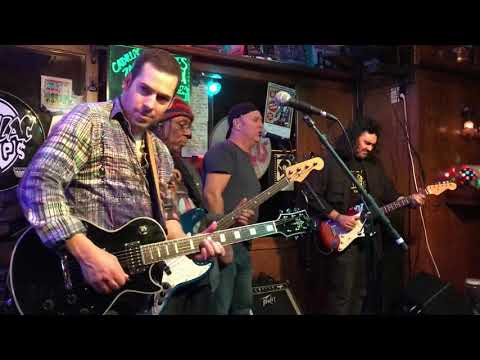 Albert Castiglia with Alistair Greene. Jimmy Pritchard.Vocals. February 25th,2019