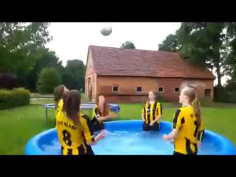 Cold Water Challenge - Tus Glane B-Mädels