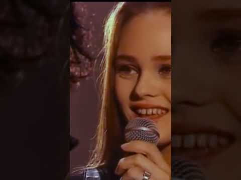 Dave Stewart & Vanessa Paradis - Walk On The Wild Side #shortsmusic