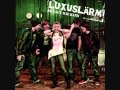 Luxuslärm - Etwas Bleibt + Lyrics 