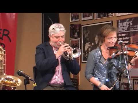 Jazz-O-Matic Five play "My honey's lovin' arms"