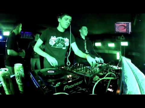 Cuyi @ We Love It Hard (Budapest, Hungary 02/03/2013) HornoLive 002