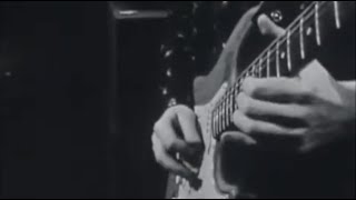 Kevin Ayers with Steve Hillage on guitar - Paris Dec 1972