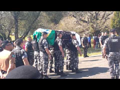 Sepultamento do Sgt. Matos Rone PMPR