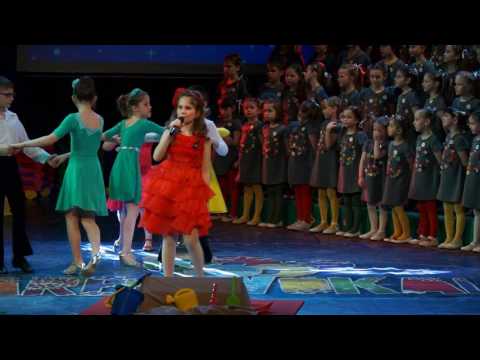 8* FESTIVAL ŠARENI VOKALI 2017 - Leona Rogić HR / Šalji dalje