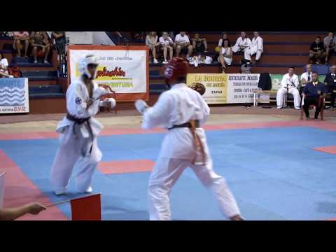 ANGEL FERNANDEZ (A) VS JON ANDER NEVADO (S). 14/15. VI OPEN KARATE KYOKUSHIN FUERTEVENTURA 2017
