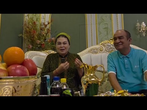 Hoja Hojaýew öz maşgalasy bilen!