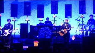 Crowded House - Fingers Of Love Live @ Vorst Nationaal Belgium 2010
