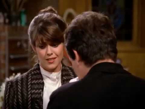 Mindy proposes to Mork